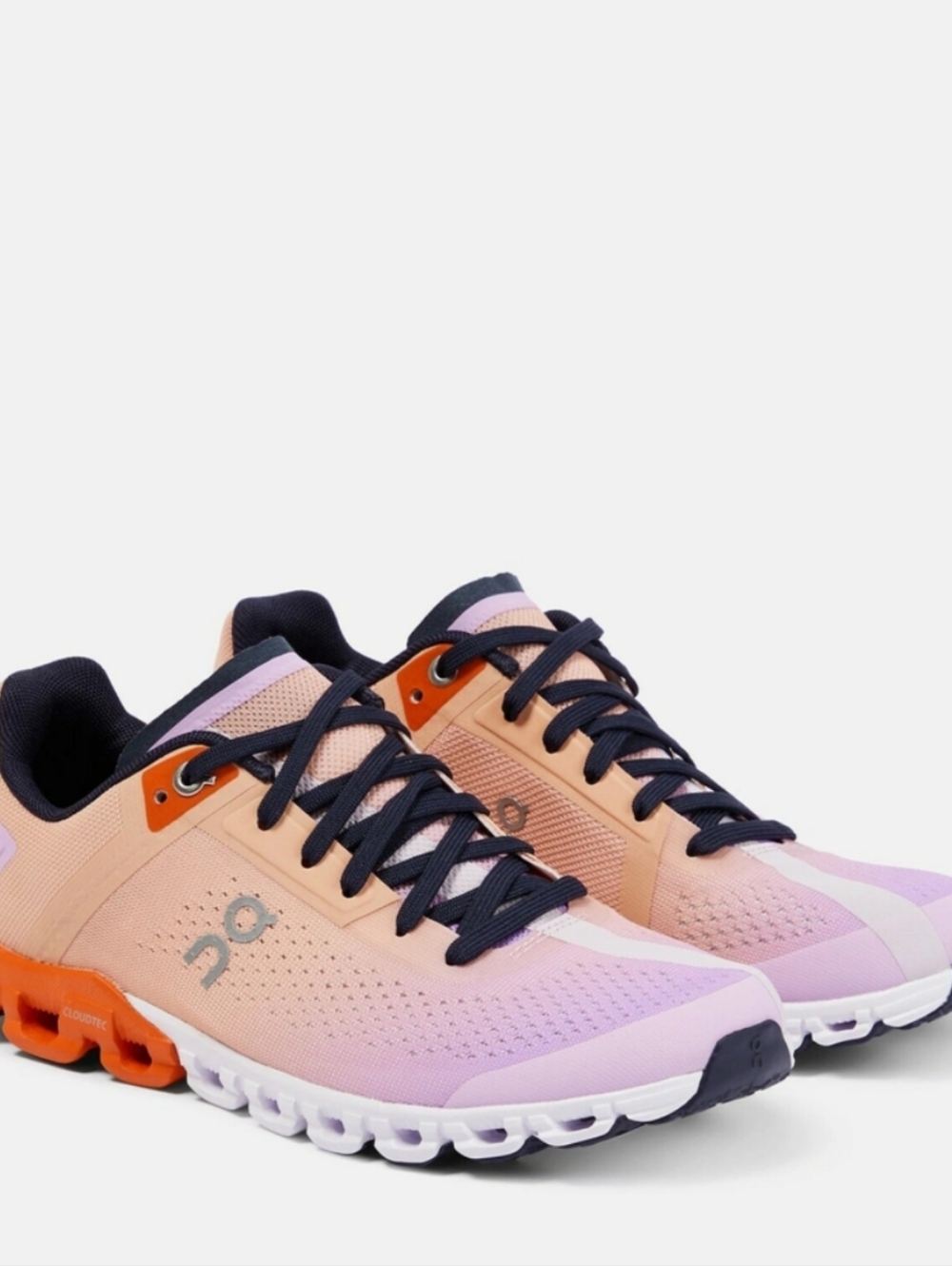 On Running Cloudflow 3 Sz 8 Travel Athleisure Dopamine Dressing Normcore - Picture 3 of 16